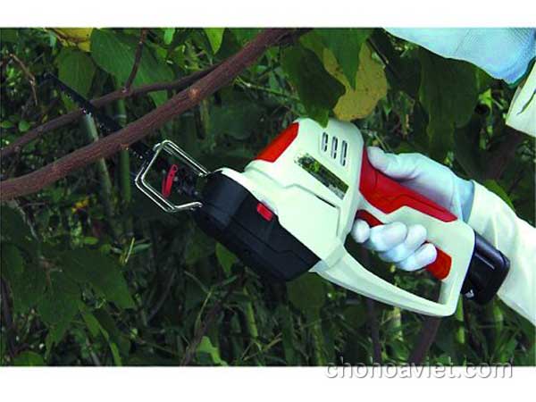 máy xén tỉa hàng rào bằng pin4